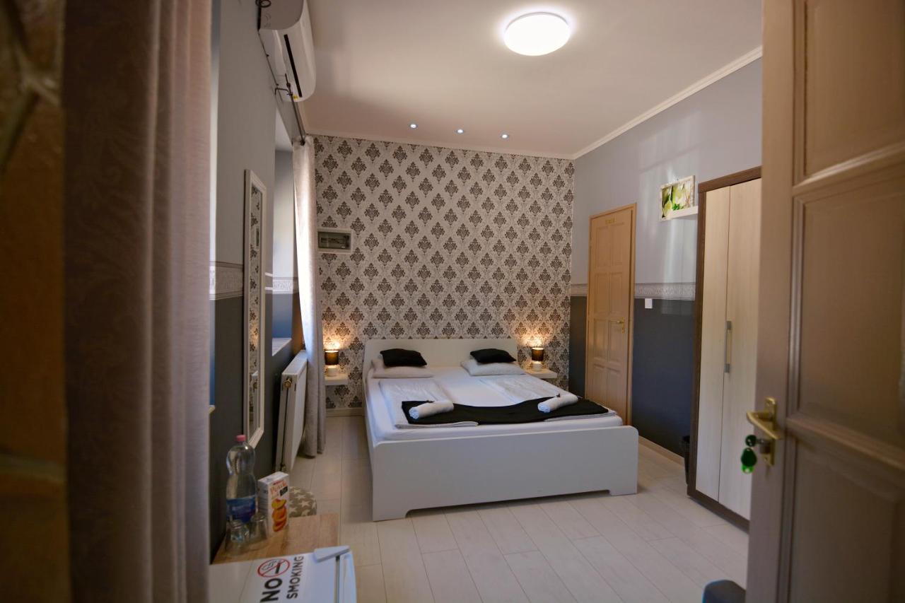 R.Gold Apartman Mako Exterior photo