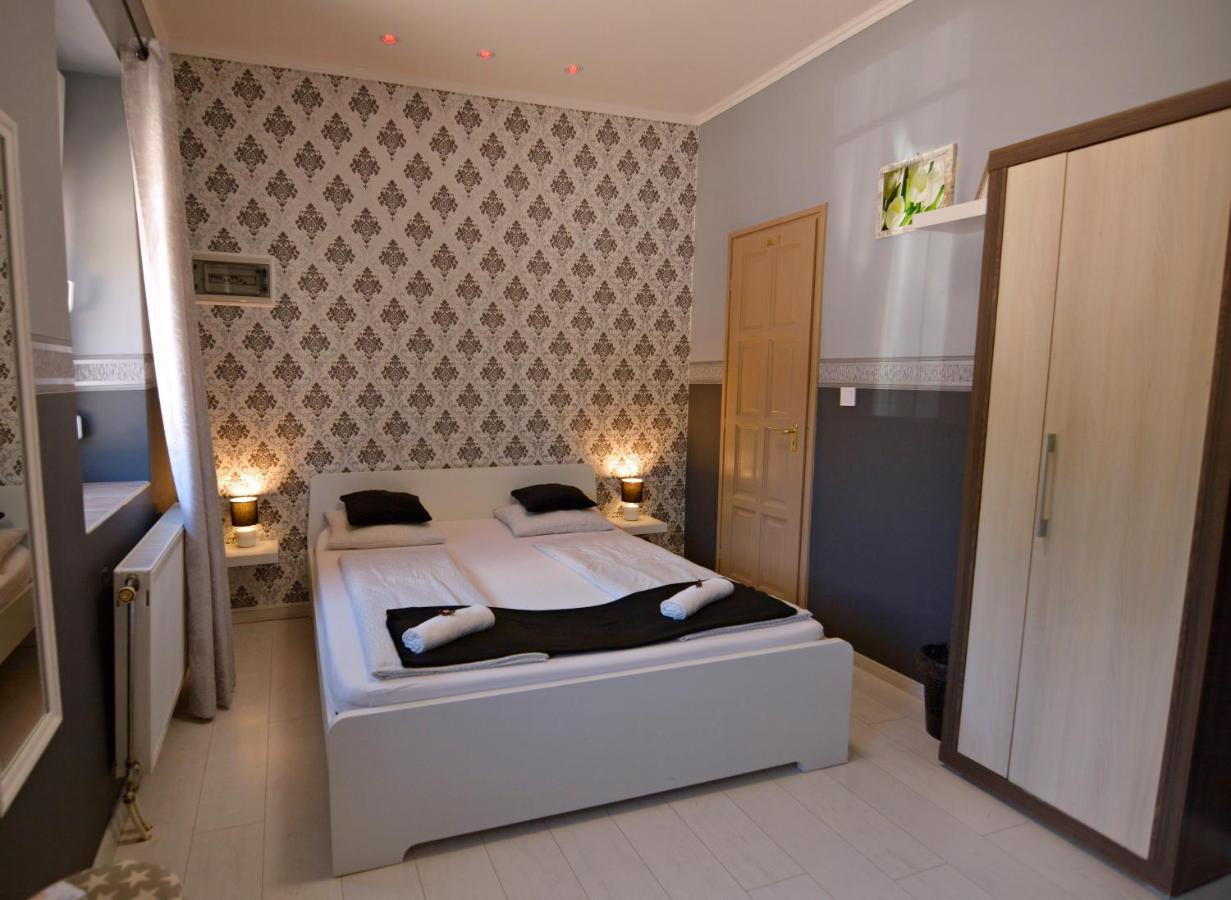 R.Gold Apartman Mako Exterior photo