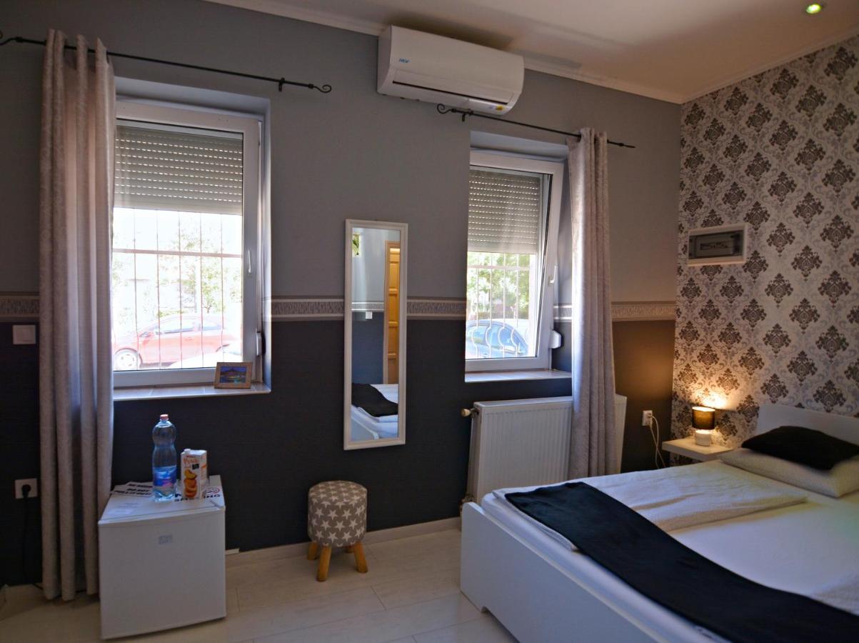 R.Gold Apartman Mako Exterior photo
