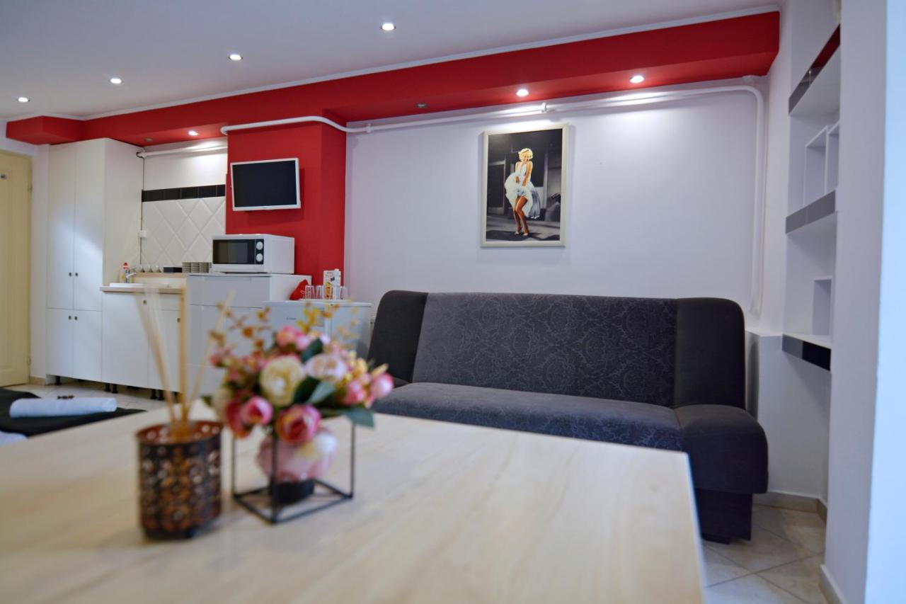 R.Gold Apartman Mako Exterior photo