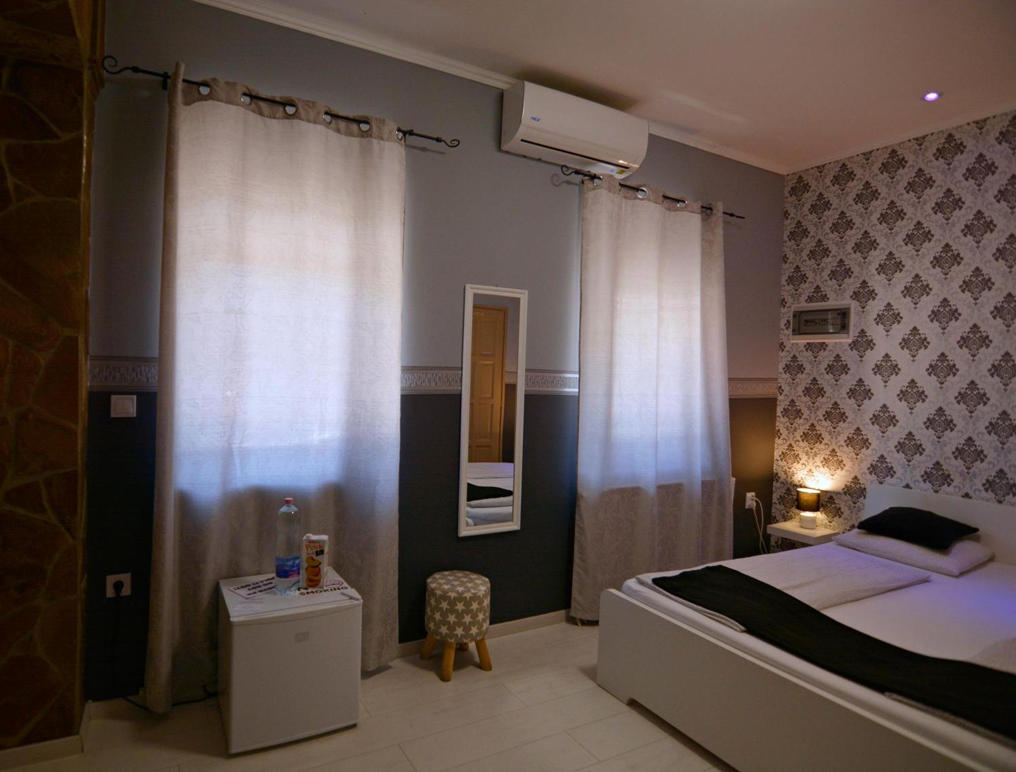 R.Gold Apartman Mako Exterior photo