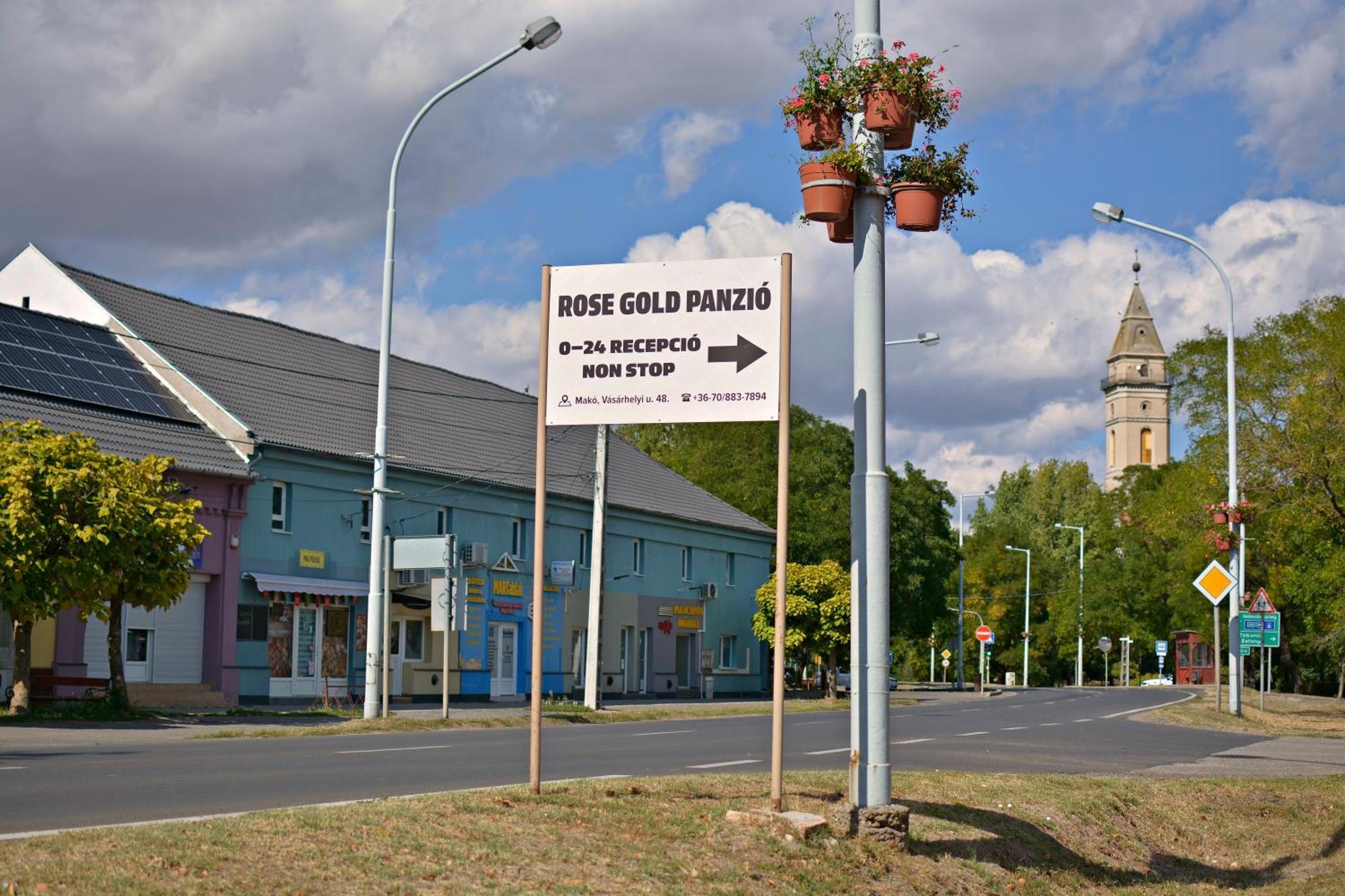 R.Gold Apartman Mako Exterior photo